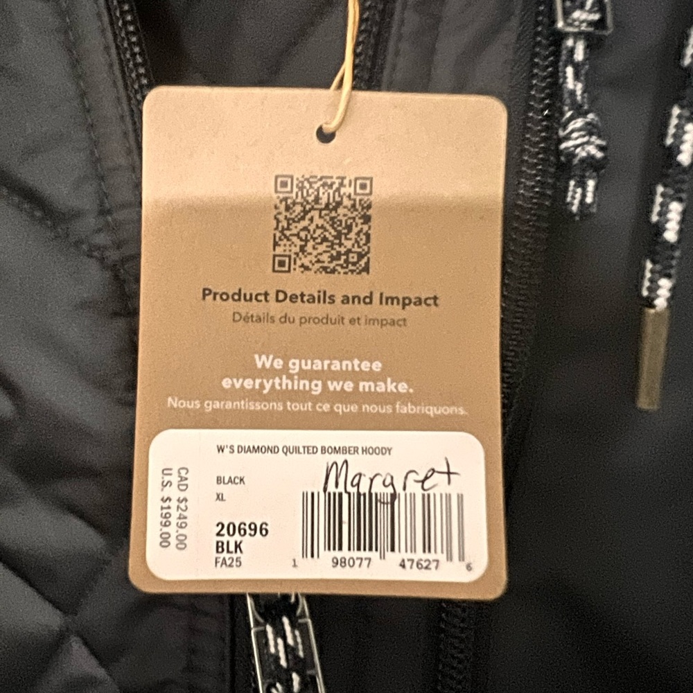 Patagonia Black Quilted Bomber Hoody NWT size XL - Picture 2 of 4